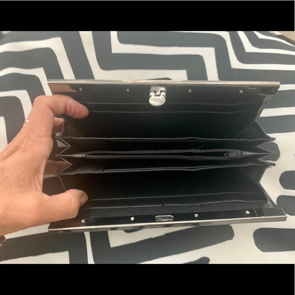 Zebra print wallet - Picture 3 of 3
